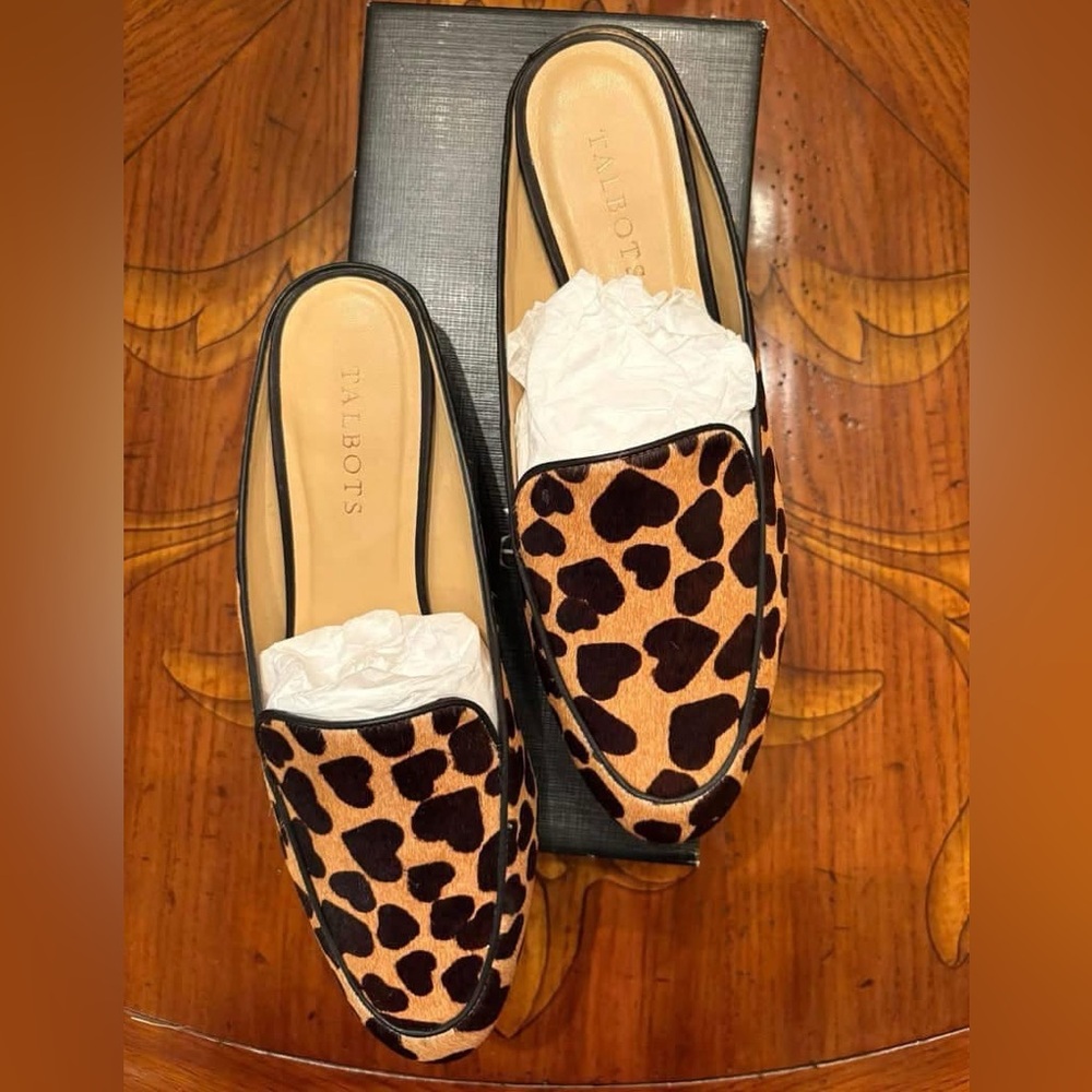 Talbots Size 9 Heart Beige Frannie Mules
